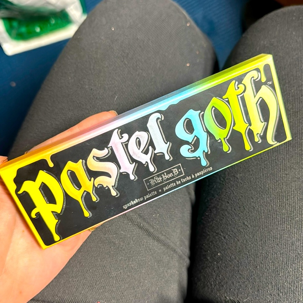 Kat Von D Pastel Goth Palette